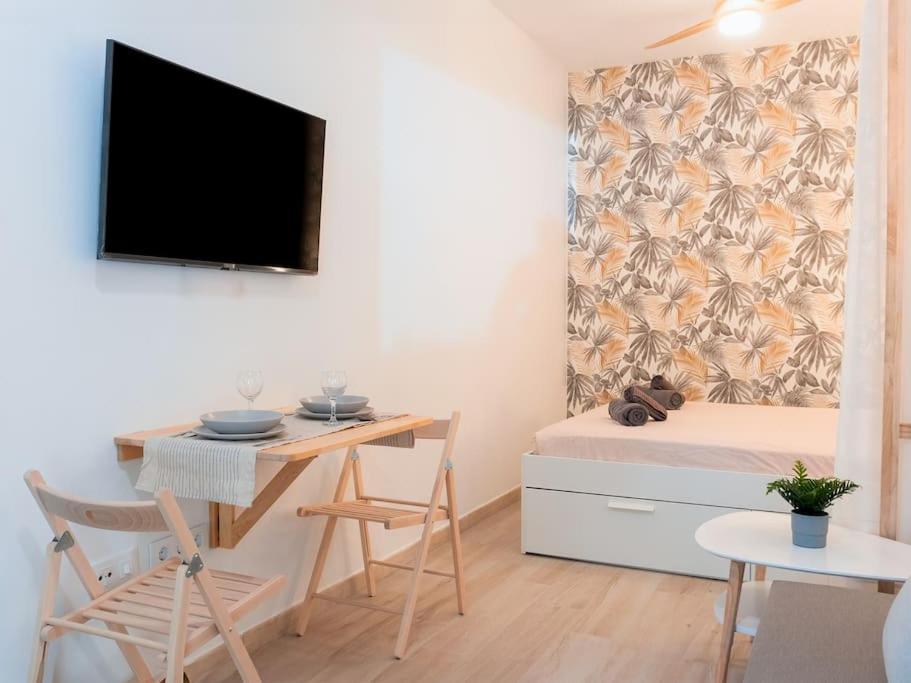 Acogedor Estudio En Triana Con Jacuzzi Y Wifi セビリア エクステリア 写真